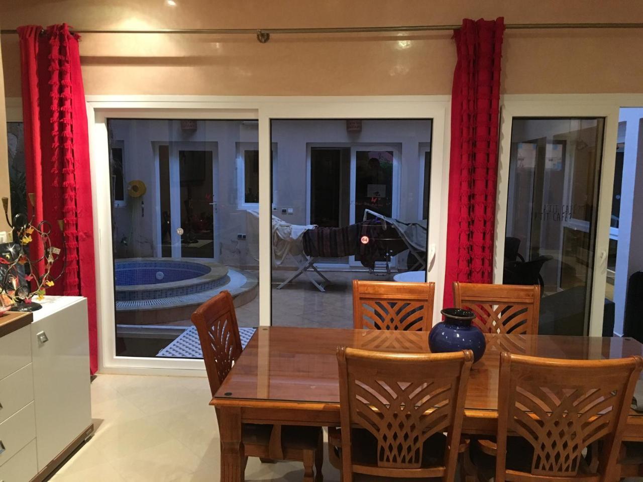 Europa mirlef t aventur Guest House Mirleft Exteriör bild